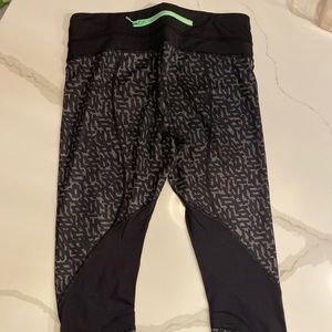 Women’s LuluLemon Size 8 leggings
